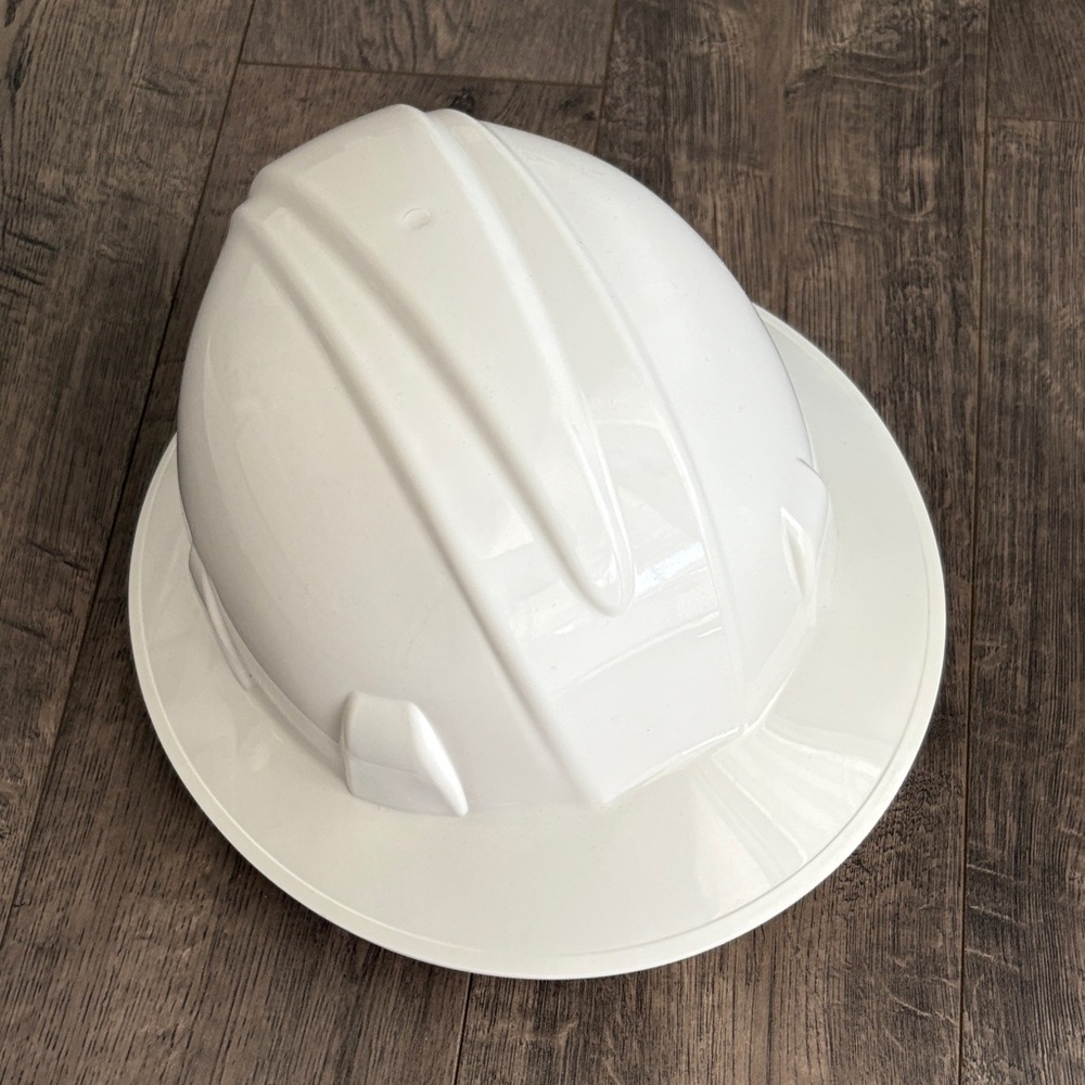 White Construction Safety Hard Hat - Protective Work Helmet